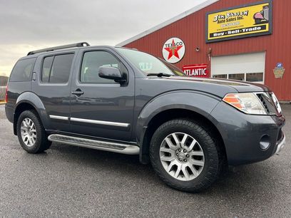 Used 2012 Nissan Pathfinder LE
