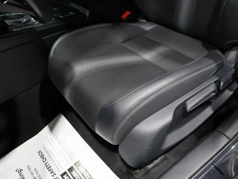 Used 2023 Honda Civic Sport image 9