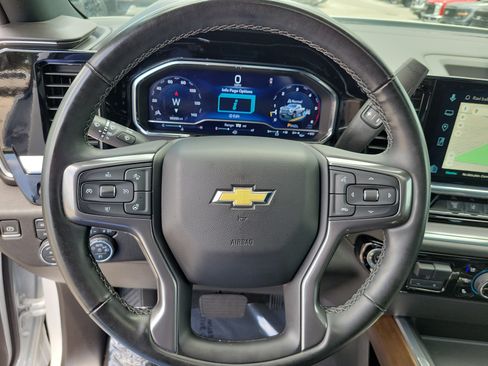 Used 2024 Chevrolet Silverado 2500 High Country w/ High Country Premium Package AWD/4WD image 27