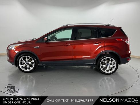 Used 2014 Ford Escape Titanium w/ Equipment Group 401A FWD image 9