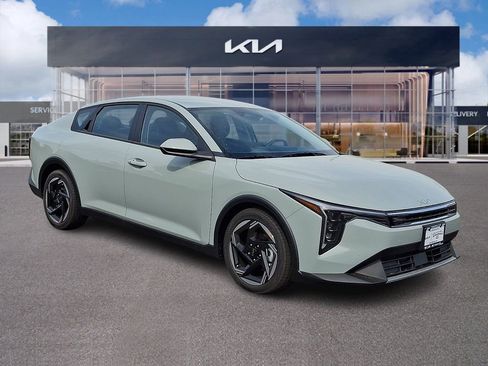 New 2026 Kia K4 GT-Line Turbo FWD image 1