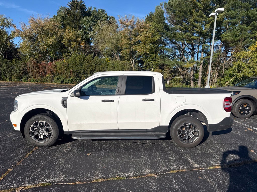 Used 2023 Ford Maverick XLT FWD image 3