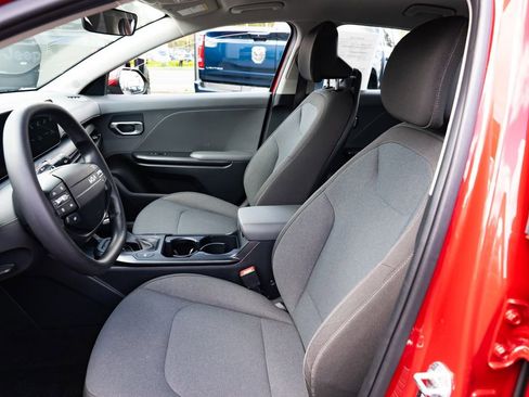 Used 2025 Kia K4 FWD image 19