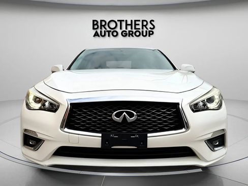 Used 2018 INFINITI Q50 Luxe w/ Essential Package (3.0T Luxe) image 4