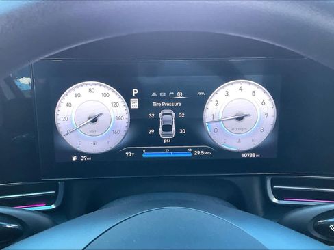 Used 2024 Hyundai Elantra SEL FWD image 24