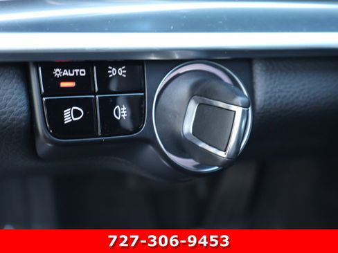 Used 2018 Porsche Panamera 4 AWD/4WD image 23