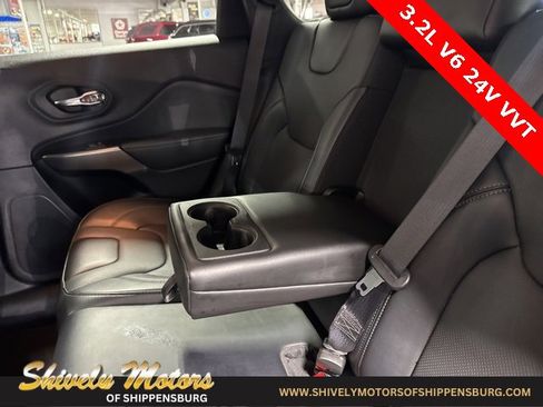 Used 2022 Jeep Cherokee Limited image 31