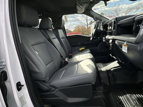 New 2026 Ford F450 XL w/ XL Chrome Package image 38