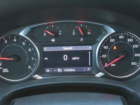 Certified 2024 GMC Terrain SLT w/ LPO, Floor Liner Package image 9