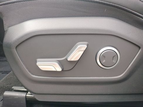 Used 2025 Hyundai Santa Fe SEL FWD image 31