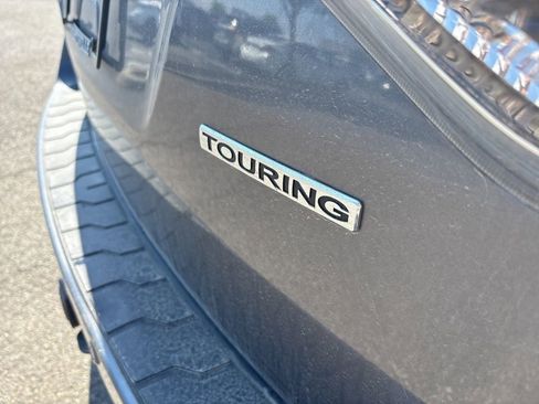 Used 2016 Honda Odyssey Touring image 4