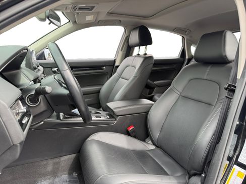 Used 2024 Honda Civic EX-L image 9