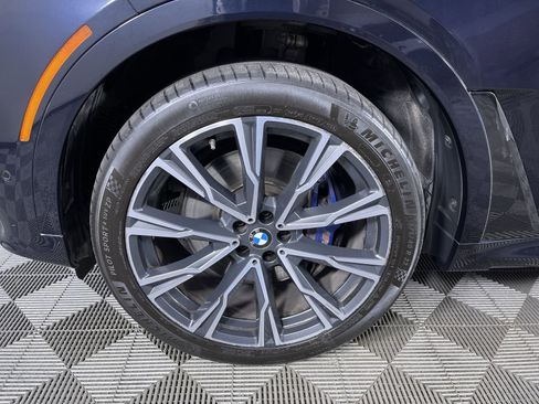 Used 2019 BMW X7 xDrive50i w/ M Sport Package image 29