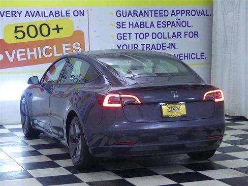 Used 2023 Tesla Model 3 Standard Range image 5