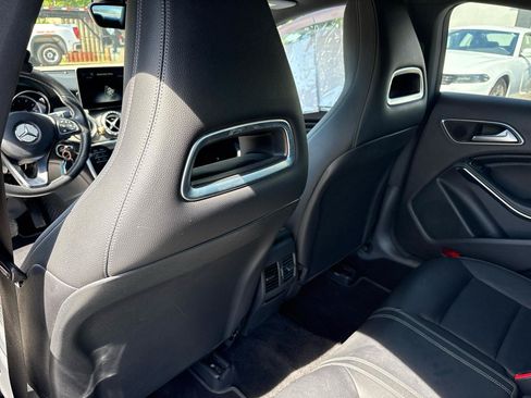 Used 2018 Mercedes-Benz CLA 250 4MATIC image 25