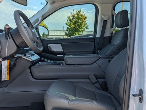 New 2026 Ford Expedition Max Active RWD image 23