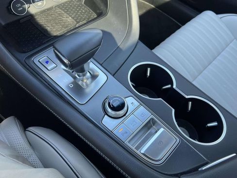 Certified 2025 Genesis G70 3.3T Advanced image 23