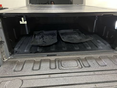 Used 2022 Jeep Gladiator Overland w/ Popular Equipment Package image 19