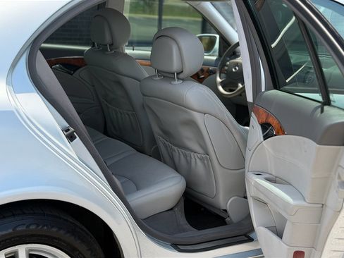 Used 2007 Mercedes-Benz E 320 BlueTEC Sedan image 8