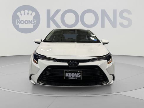 Used 2024 Toyota Corolla LE FWD image 11