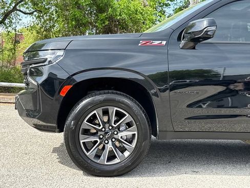 Used 2023 Chevrolet Tahoe Z71 w/ Luxury Package image 5