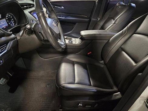 Used 2019 Cadillac XT4 Sport w/ Driver Awareness Package FWD image 13