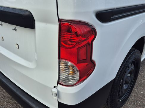 Used 2021 Nissan NV200 S FWD image 11