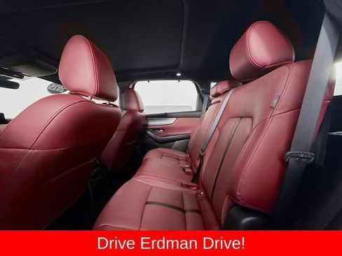 Used 2025 MAZDA CX-70 Plug-In Hybrid w/ Premium Plus AWD/4WD image 9