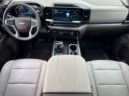 Used 2024 Chevrolet Silverado 1500 LTZ image 14