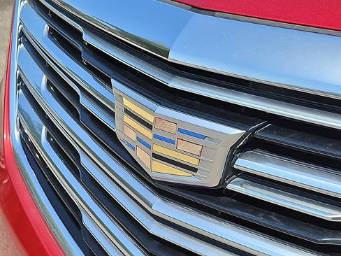 Certified 2019 Cadillac XT5 Premium Luxury w/ Driver Assist Package FWD image 33