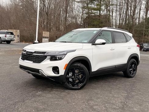 New 2026 Kia Seltos EX w/ EX Sunroof Package AWD/4WD image 2