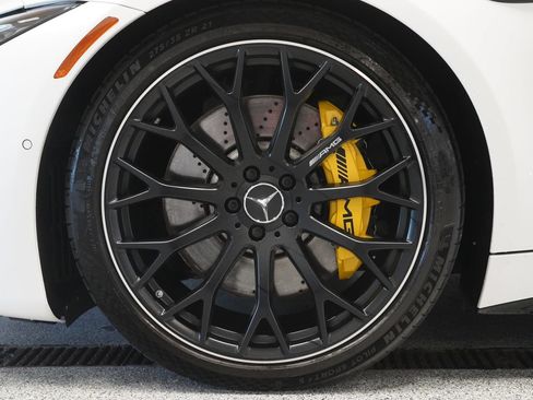 Certified 2022 Mercedes-Benz SL 63 AMG 4MATIC image 11