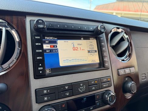Used 2012 Ford F350 Lariat w/ Lariat Ultimate Pkg AWD/4WD image 35