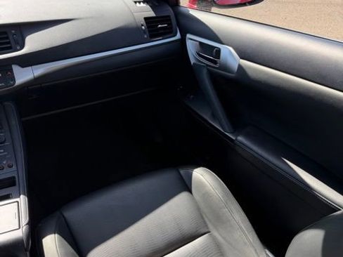 Used 2012 Lexus CT 200h Premium FWD image 13