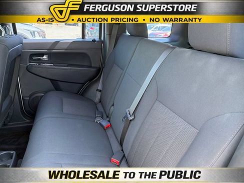 Used 2011 Jeep Liberty Sport RWD image 21