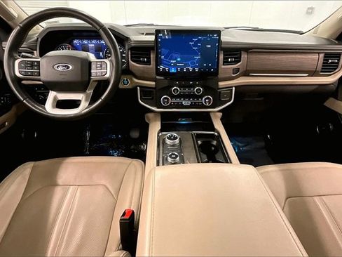 Used 2024 Ford Expedition Max Limited image 16