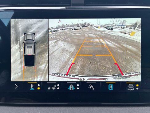 Certified 2022 GMC Sierra 1500 AT4 w/ Technology Package image 16