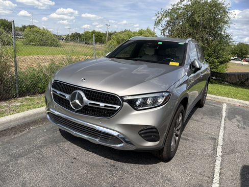 Certified 2023 Mercedes-Benz GLC 300 image 4