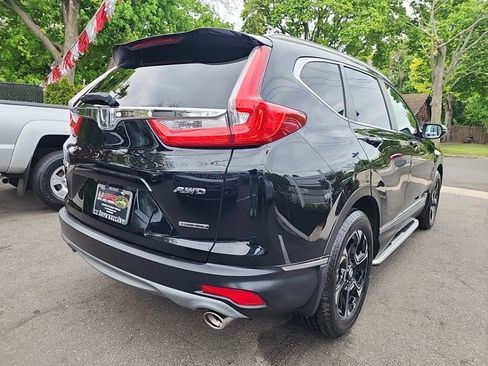 Used 2018 Honda CR-V Touring image 3