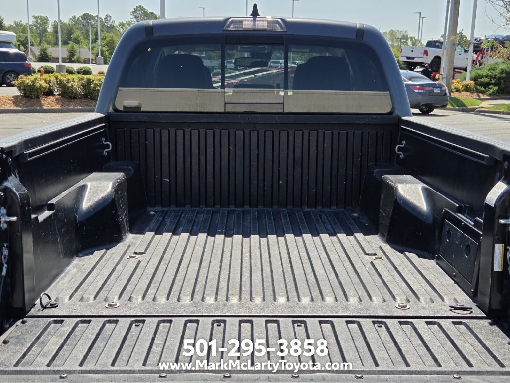 Used 2022 Toyota Tacoma SR5 AWD/4WD image 13