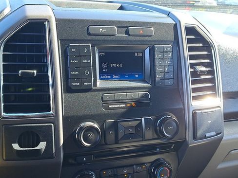 Used 2016 Ford F150 XLT image 30