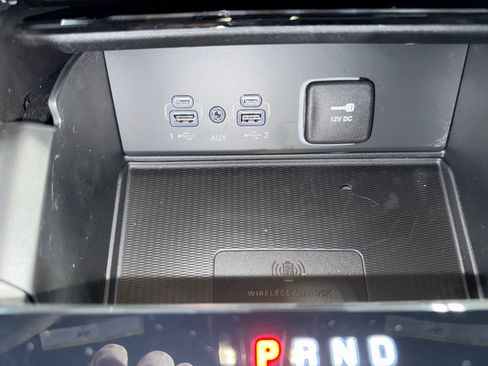 New 2025 Jeep Grand Cherokee L Altitude image 40