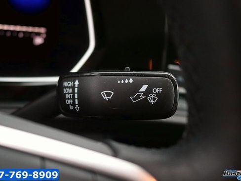 Used 2022 Volkswagen Jetta SE image 23