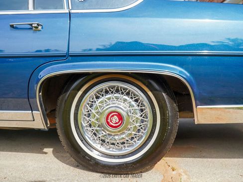 Used 1989 Cadillac Brougham RWD image 34