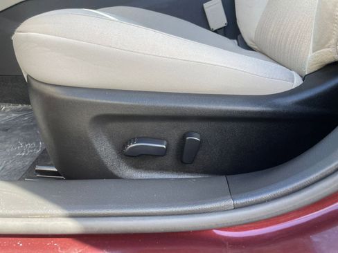Used 2025 Nissan Altima 2.5 SV FWD image 23