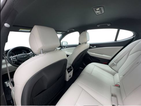 Used 2024 Genesis G70 2.5T AWD/4WD image 23
