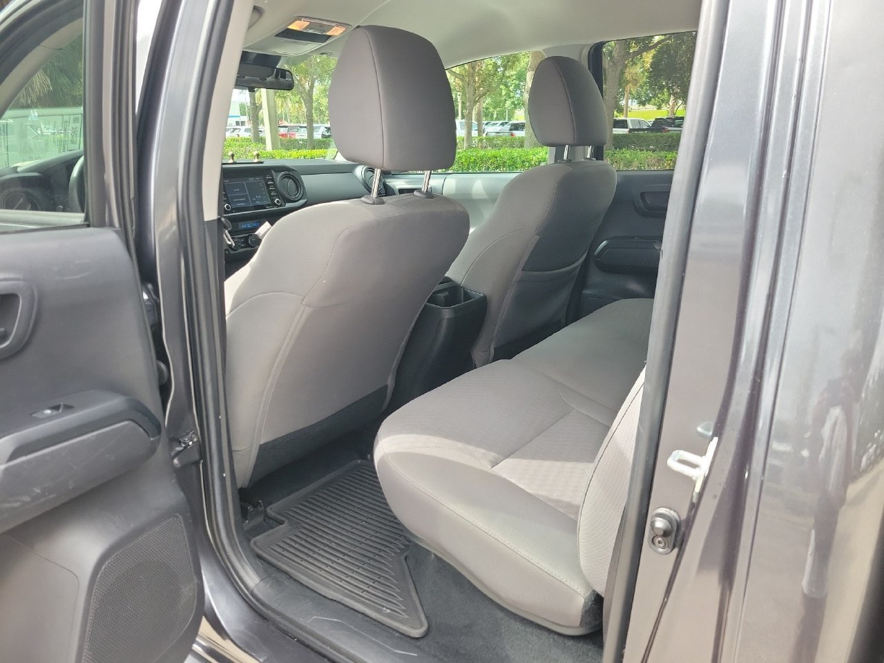 Used 2022 Toyota Tacoma SR AWD/4WD image 10