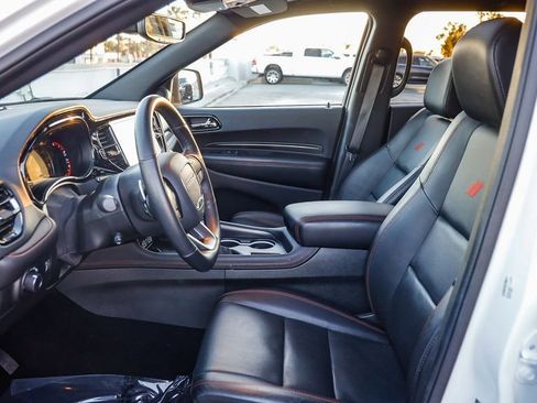 Certified 2025 Dodge Durango GT image 19