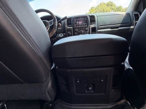 Used 2018 RAM 2500 Laramie w/ Sport Appearance Group AWD/4WD image 18