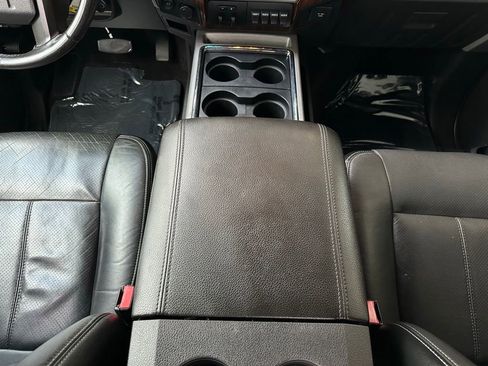 Used 2015 Ford F250 Lariat w/ Lariat Ultimate Package AWD/4WD image 21